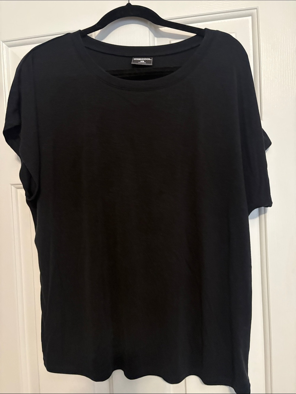 32 Cool Black Crewneck Short Sleeve Tee